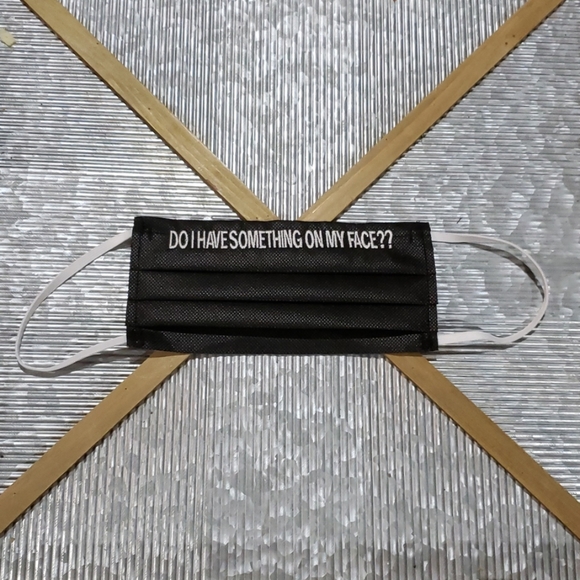 🆕️FREE W/ $20 Purchase - Picture 2 of 5